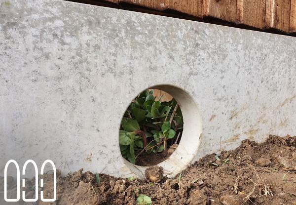 Solid Concrete Gravel Boards with Hedgehog Hole